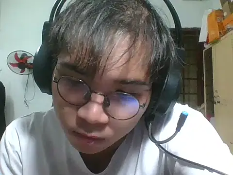 kave2033 online show from 11-14-25, 03:37