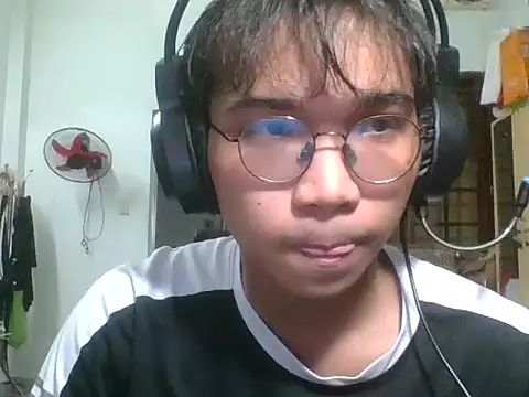 kave2033 online show from 11-08-25, 04:32