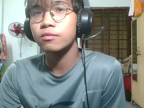 kave2033 online show from 11-02-25, 02:55