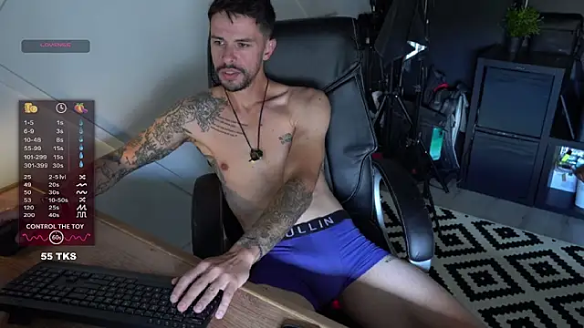 Snapshot of monsieurguitsxxx chatting on 07-02-26, 11:05 monsieurguitsxxx online show from 07-02-26, 11:05