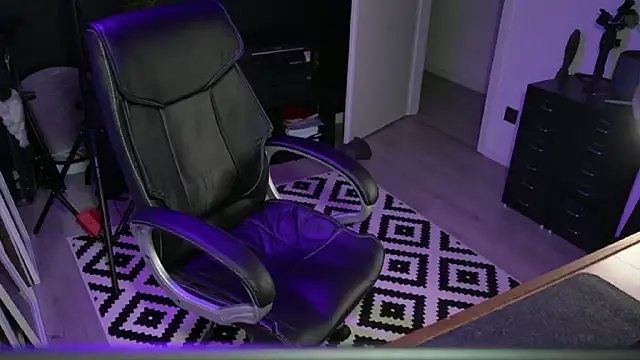 monsieurguitsxxx online show from 01-10-26, 02:45