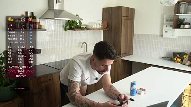 monsieurguitsxxx online show from 03-18-26, 02:08