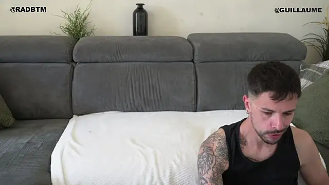 monsieurguitsxxx online show from 05-01-26, 01:05
