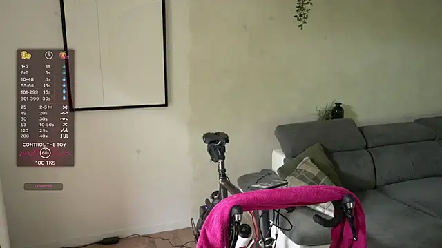 monsieurguitsxxx online show from 04-04-26, 01:06