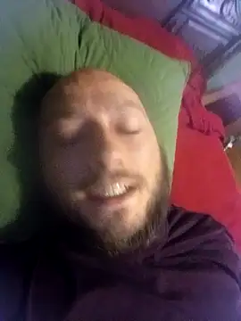 Snapshot of bobstrongdong chatting on 10-19-25, 05:26 bobstrongdong online show from 10-19-25, 05:26