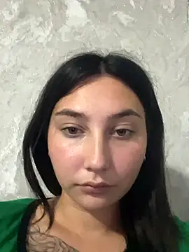 Snapshot of ArielaWet chatting on 10-14-25, 04:51 ArielaWet online show from 10-14-25, 04:51