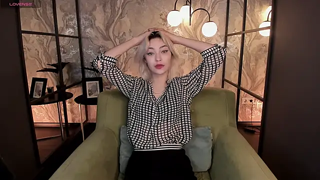 AlysiaSun  online show from 11-08-25, 02:09