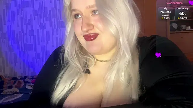 Lina Hottie online show from 11-06-25, 06:39