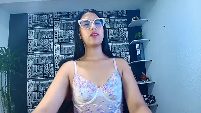 Snapshot of Sub_Scarlett chatting on 02-27-26, 01:44 Sub Scarlett online show from 02-27-26, 01:44