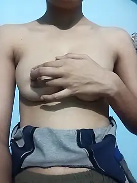 Snapshot of strip_queennn chatting on 11-01-25, 03:50 strip queennn online show from 11-01-25, 03:50