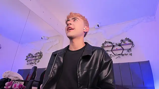 JustinCastiblanco online show from 11-04-25, 11:25