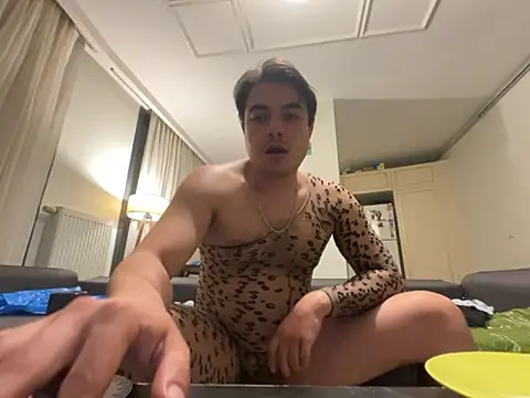 dicsucerboy77 online show from 05-22-26, 11:58
