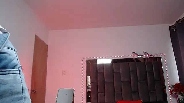 Salmma Milf online show from 06-10-26, 11:44