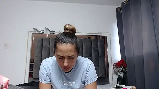 Salmma Milf online show from 05-20-26, 11:40