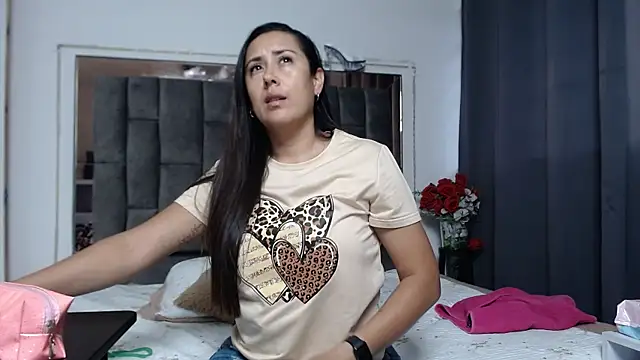 Salmma Milf online show from 03-17-26, 11:35