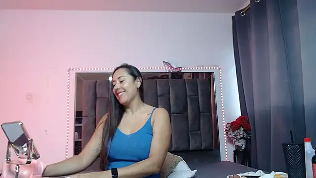 Salmma Milf online show from 04-25-26, 11:46