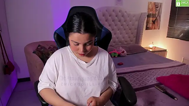 Bluepaula online show from 10-30-25, 02:47