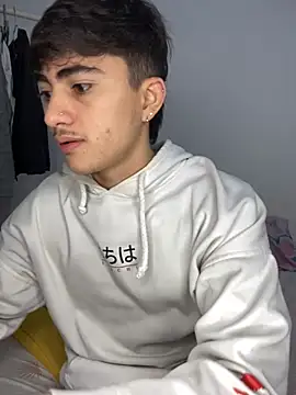 Myke hotxxx online show from 11-17-25, 03:32