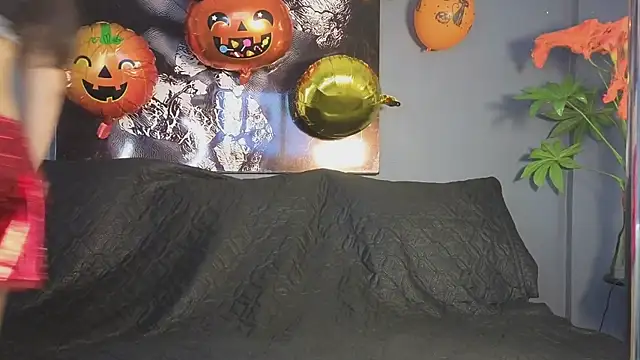 celestesecrett online show from 10-31-25, 04:58