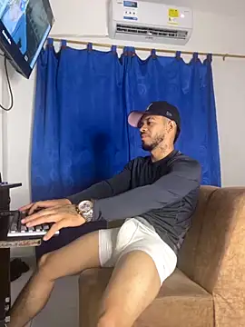 Kylian Alessandro online show from 11-18-25, 12:15