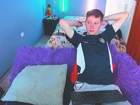 Latin boysxxxx online show from 02-09-26, 07:56