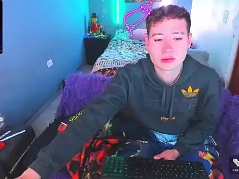 Latin boysxxxx online show from 02-15-26, 02:45