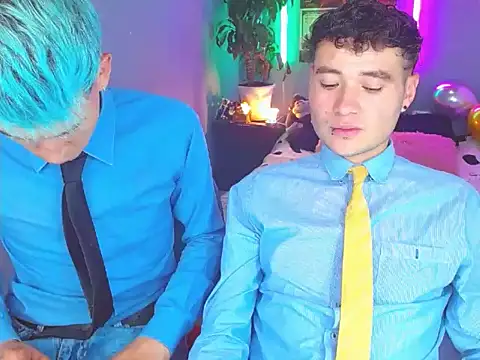 Snapshot of Latin_boysxxxx chatting on 10-15-25, 12:31 Latin boysxxxx online show from 10-15-25, 12:31