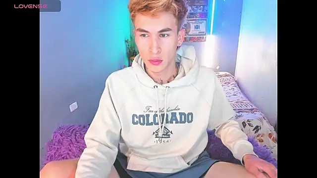 Latin boysxxxx online show from 03-12-26, 11:42