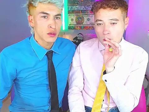 Snapshot of Latin_boysxxxx chatting on 10-26-25, 01:17 Latin boysxxxx online show from 10-26-25, 01:17