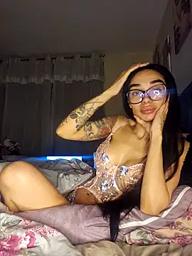 LucyMiax online show from 10-24-25, 01:04