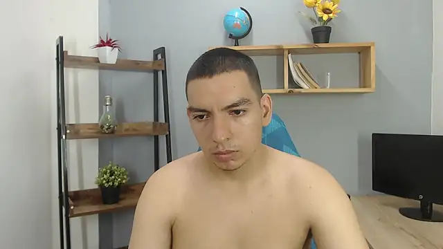 Snapshot of Axel_Stones_ chatting on 10-22-25, 01:54 Axel Stones online show from 10-22-25, 01:54