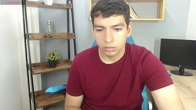 Snapshot of Axel_Stones_ chatting on 10-16-25, 02:36 Axel Stones online show from 10-16-25, 02:36