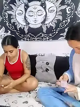 abby n emily online show from 04-15-26, 01:37