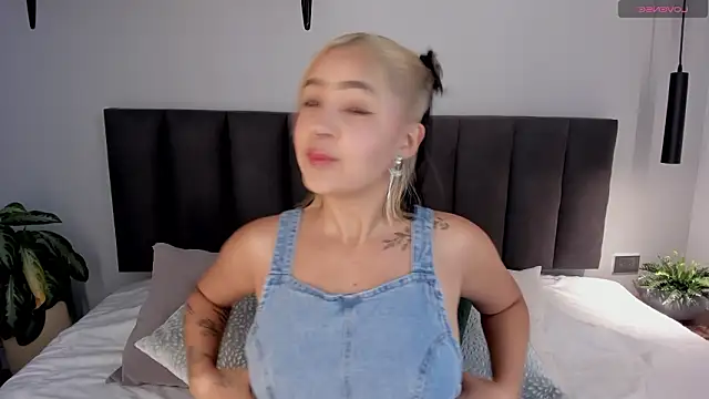 AilanaCortes online show from 02-02-26, 12:26