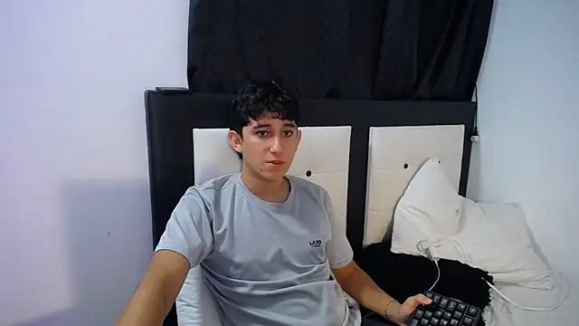 Dravith Valery online show from 02-17-26, 04:54