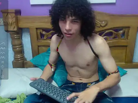 Mike Miiller  online show from 10-23-25, 06:39