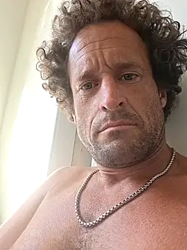 Snapshot of shainnfk chatting on 10-16-25, 09:34 shainnfk online show from 10-16-25, 09:34