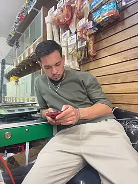 Leonardmoppet online show from 11-30-25, 09:15