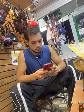 Leonardmoppet online show from 12-20-25, 12:02