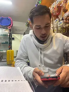 Leonardmoppet online show from 12-01-25, 11:27