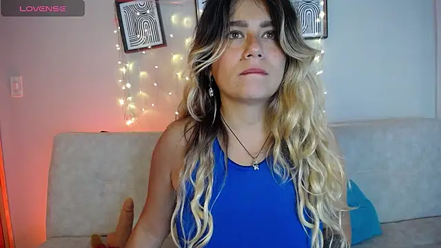 Sweet Bella Valery online show from 04-16-26, 02:40