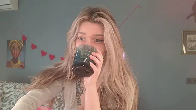 BellaSink online show from 03-28-26, 05:41