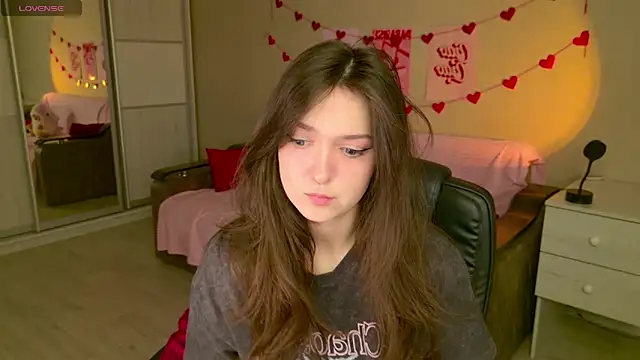 BellaSink online show from 11-29-25, 05:40