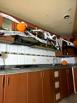 Meggie  online show from 10-21-25, 11:15