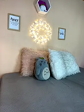 Meggie  online show from 11-05-25, 11:19