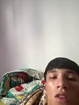 alesss11 online show from 11-16-25, 08:46