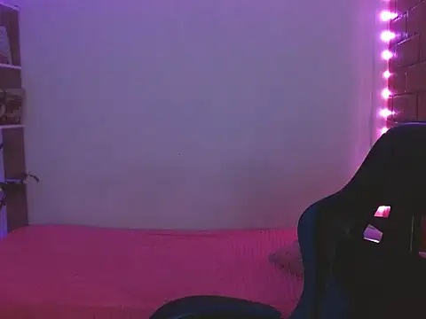 Snapshot of Medussa3033 chatting on 03-09-26, 05:11 Medussa3033 online show from 03-09-26, 05:11