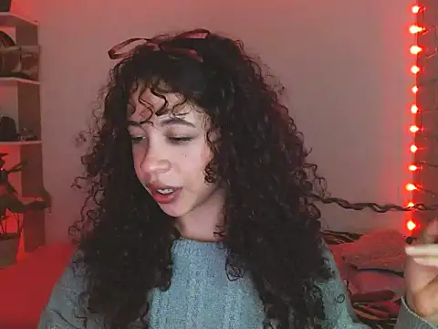 Snapshot of Medussa3033 chatting on 04-15-26, 03:34 Medussa3033 online show from 04-15-26, 03:34