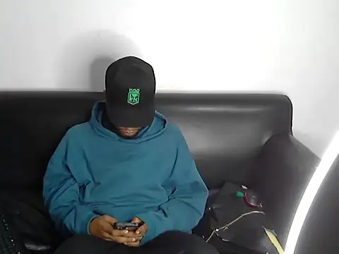 AXionX online show from 12-04-25, 08:57