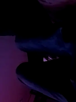 Snapshot of InflatedCurler chatting on 11-08-25, 11:41 InflatedCurler online show from 11-08-25, 11:41